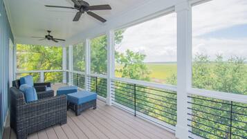 Casa, varias camas, cocina | Jardines del alojamiento