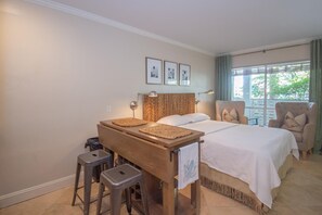 Studio, Multiple Beds, Beach View | 1 bedroom, individually decorated, individually furnished, free WiFi - 511 Sunsuite (Fripp Island)