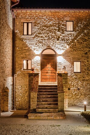 Front of property - Agriturismo Colli Martani (Massa Martana)