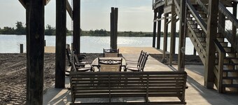 Gator Den - Camp on the water with an amazing view!