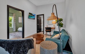 1 bedroom, desk, iron/ironing board, free WiFi - Live Oak | Unprecedented Aerial Container Home (Waco)