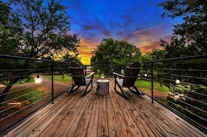 Terrace/patio - The Windmill - Container Home Near Baylor/Magnolia (Waco)