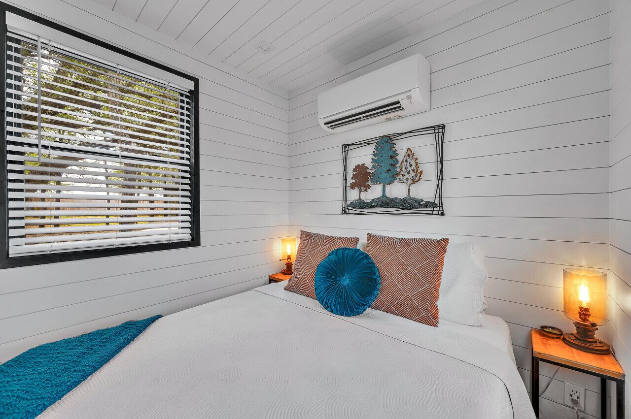 1 habitación, escritorio, tabla de planchar con plancha y wifi gratis 