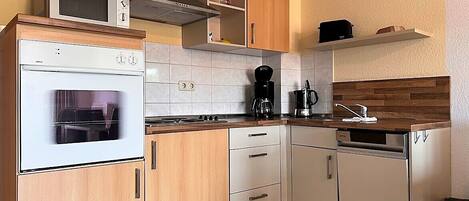 Fridge, microwave, oven, dishwasher
