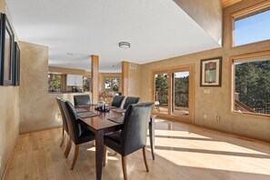 Luxury House, 5 Bedrooms, Hot Tub, Mountain View | Dining room - Peaceful Pines 5 BR Home with Jacuzzi (Rapid City)