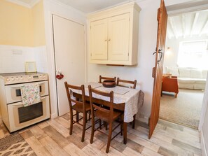 Dining - Woodbine Cottage (Moreton-in-Marsh)