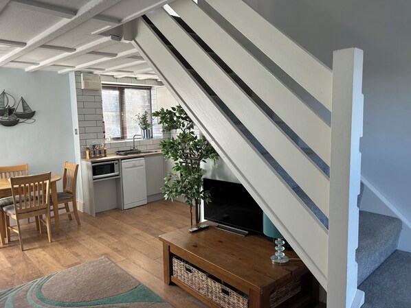 Interior - Barn conversion overlooking the golf course to the sea (Bude)