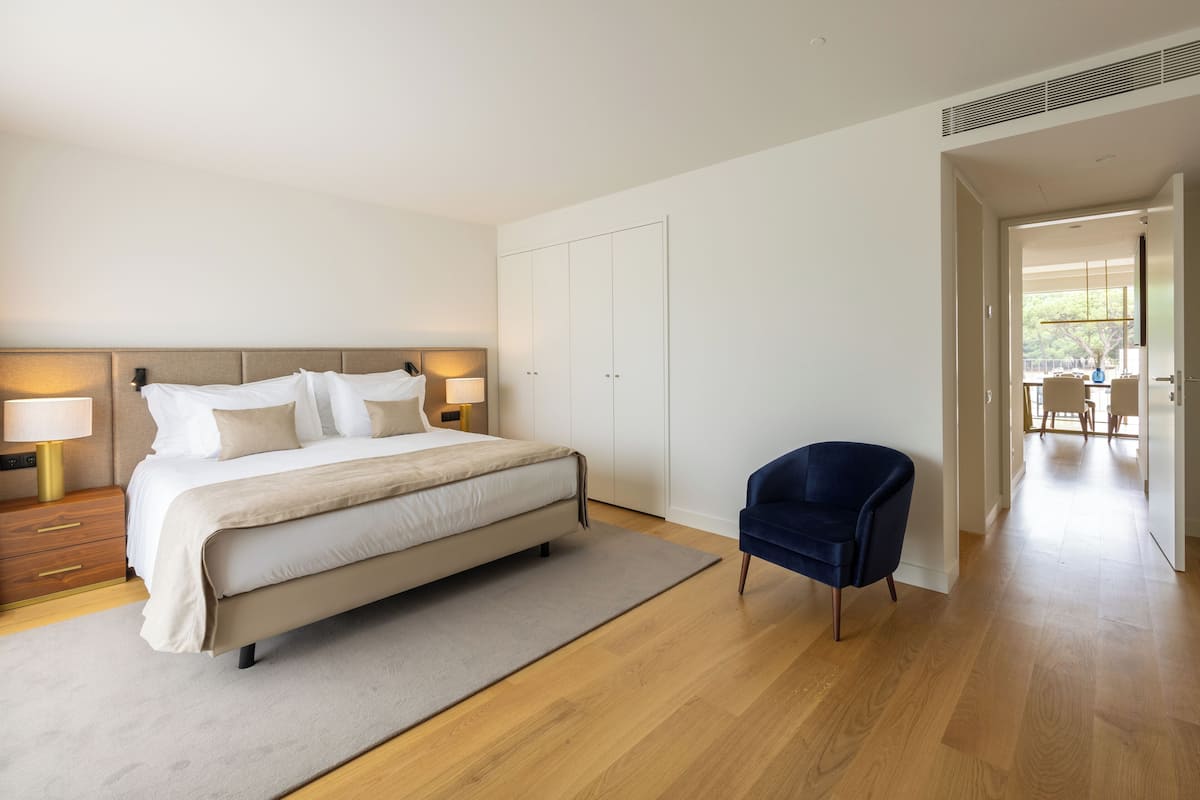Departamento Premium, 2 habitaciones, alberca privada, en edificio contiguo | 2 habitaciones, decoración personalizada y muebles diferentes