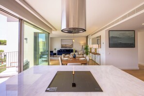 Premium Apartment, 2 Bedrooms, Private Pool, Annex Building | Private kitchen