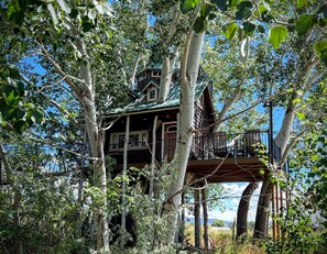 Exterior - Fantasy Treehouse and Resort
(Nephi)