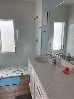 Shower, towels, soap, shampoo