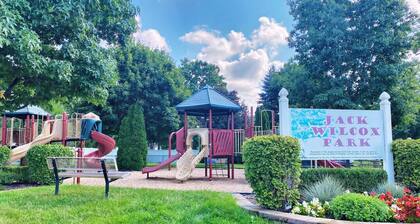 ★ 5min To Kellogg Park ★ Plymouth ★Parking ★W/D★76