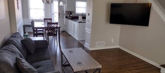 ★★★ 5min To Kellogg Park ★ Plymouth ★ Parking ★W/D