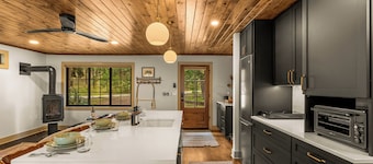 Scenic Riverside Retreat: Sauna, Hot Tub, & Fire Pit, by Forest & Peak Retreats