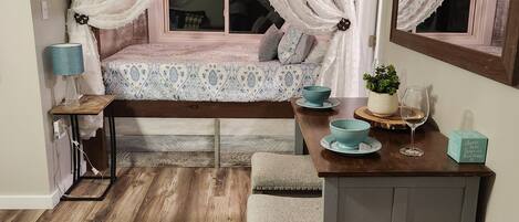 1 bedroom, free WiFi, bed sheets