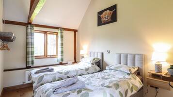 2 bedrooms, individually decorated, individually furnished, free WiFi