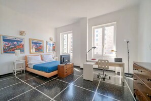 4 bedrooms, WiFi, bed sheets