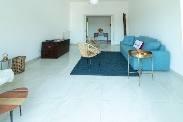 Comfort Apartment | Living area
