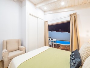 2 chambres, fer et planche à repasser, Wi-Fi gratuit, draps fournis