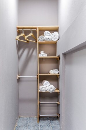 Habitación grande #3 "Pura Vida" Cocina y baño privado- MATRIMONIAL | Kylpyhuone