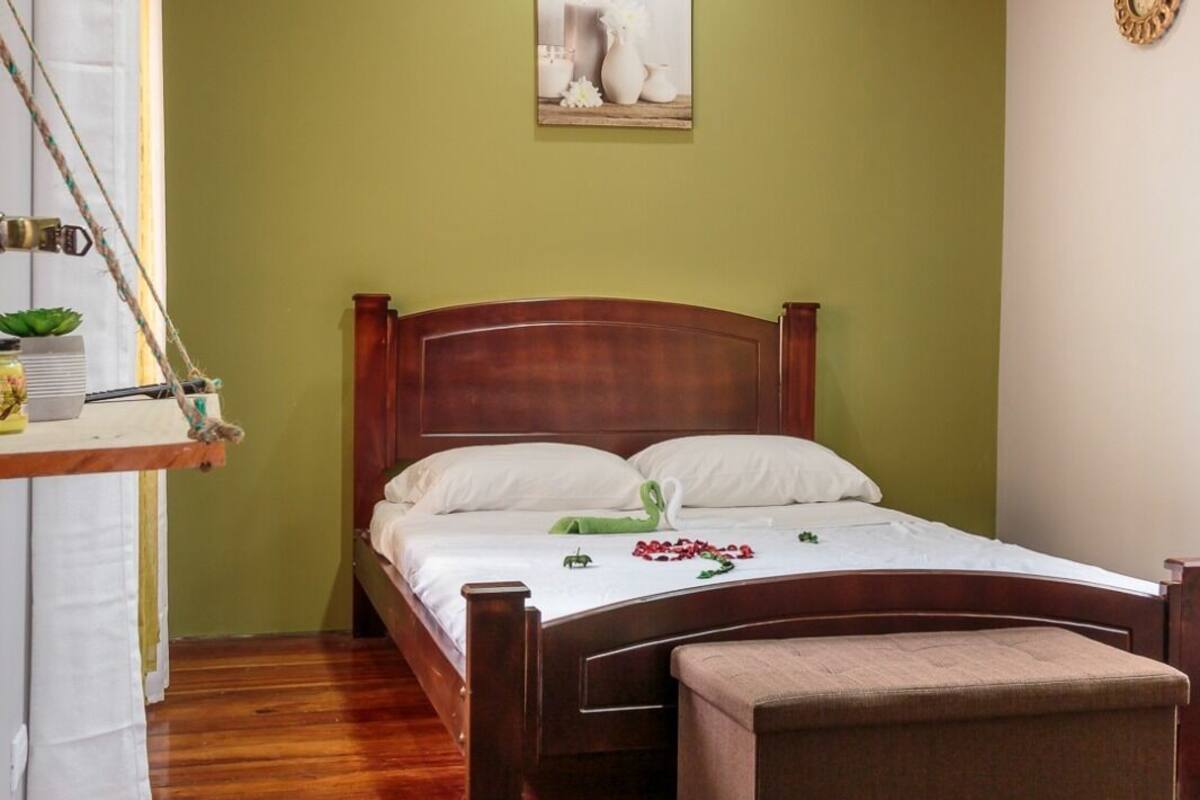 Habitación mediana #5 baño compartido -CAMA MATRIMONIAL | WiFi (無料)