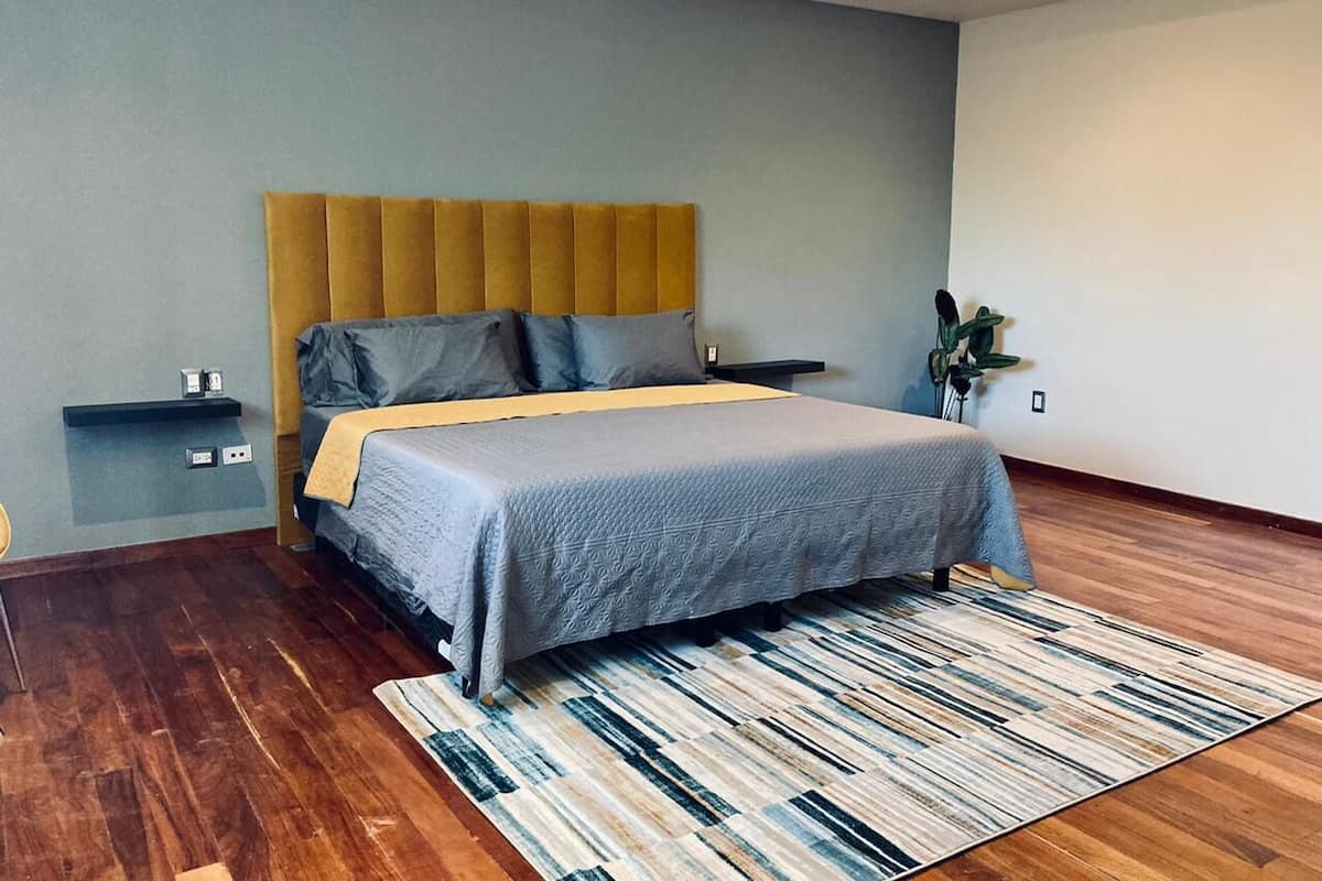 Luxury Suite | 1 bedroom, free WiFi, bed sheets