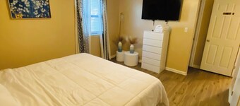 Indulge in urban luxury with a stay in our cozy home. 