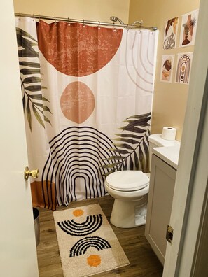 Towels, soap, shampoo, toilet paper