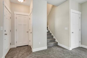 Interior - PETS | Long Stays | Daybreak Community (South Jordan)