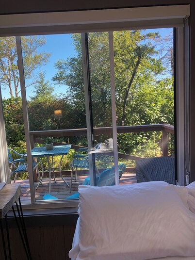 Oceanfront Shipping Container Studio Retreat | Nature Escape