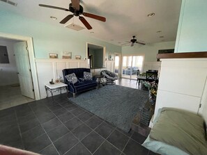 Älytelevisio, kirjoja