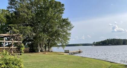 Blue Heron Retreat - bring the whole family. Relax and have fun at the lake.