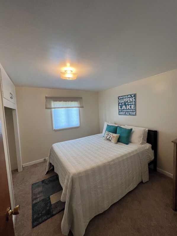 3 bedrooms, WiFi, bed sheets