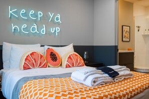 1 bedroom, desk, free WiFi, bed sheets