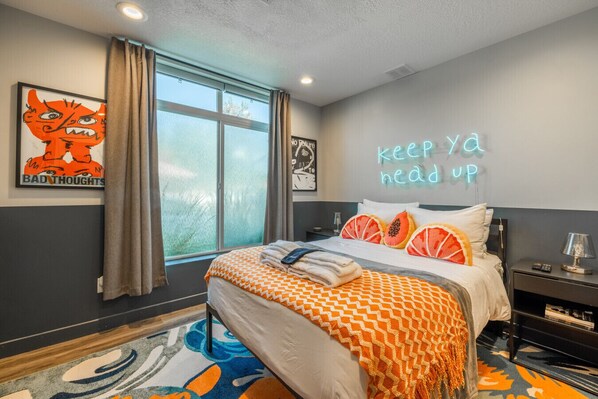 1 habitación, escritorio, wifi gratis y ropa de cama