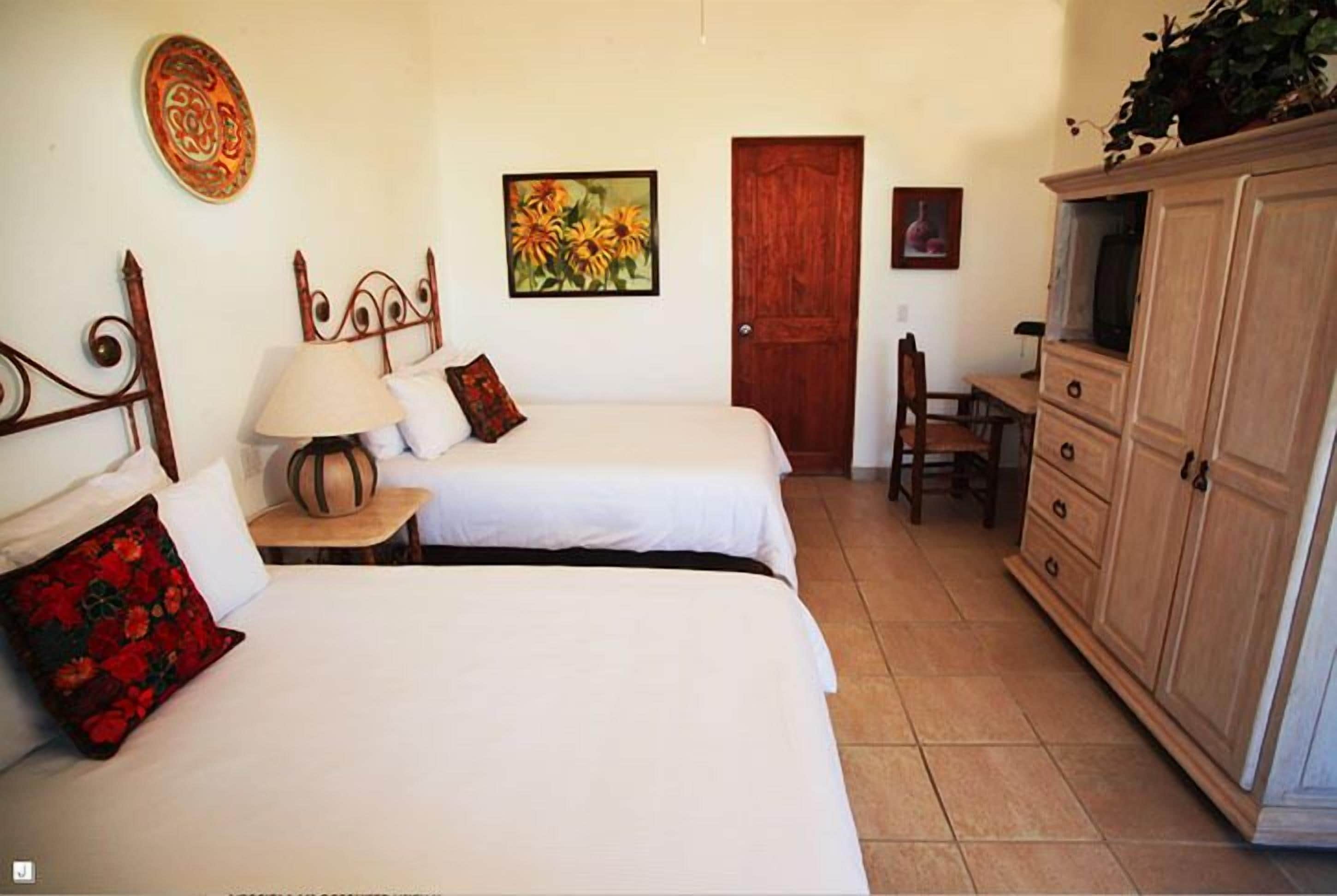 Photo - El Encanto Inn & Suites