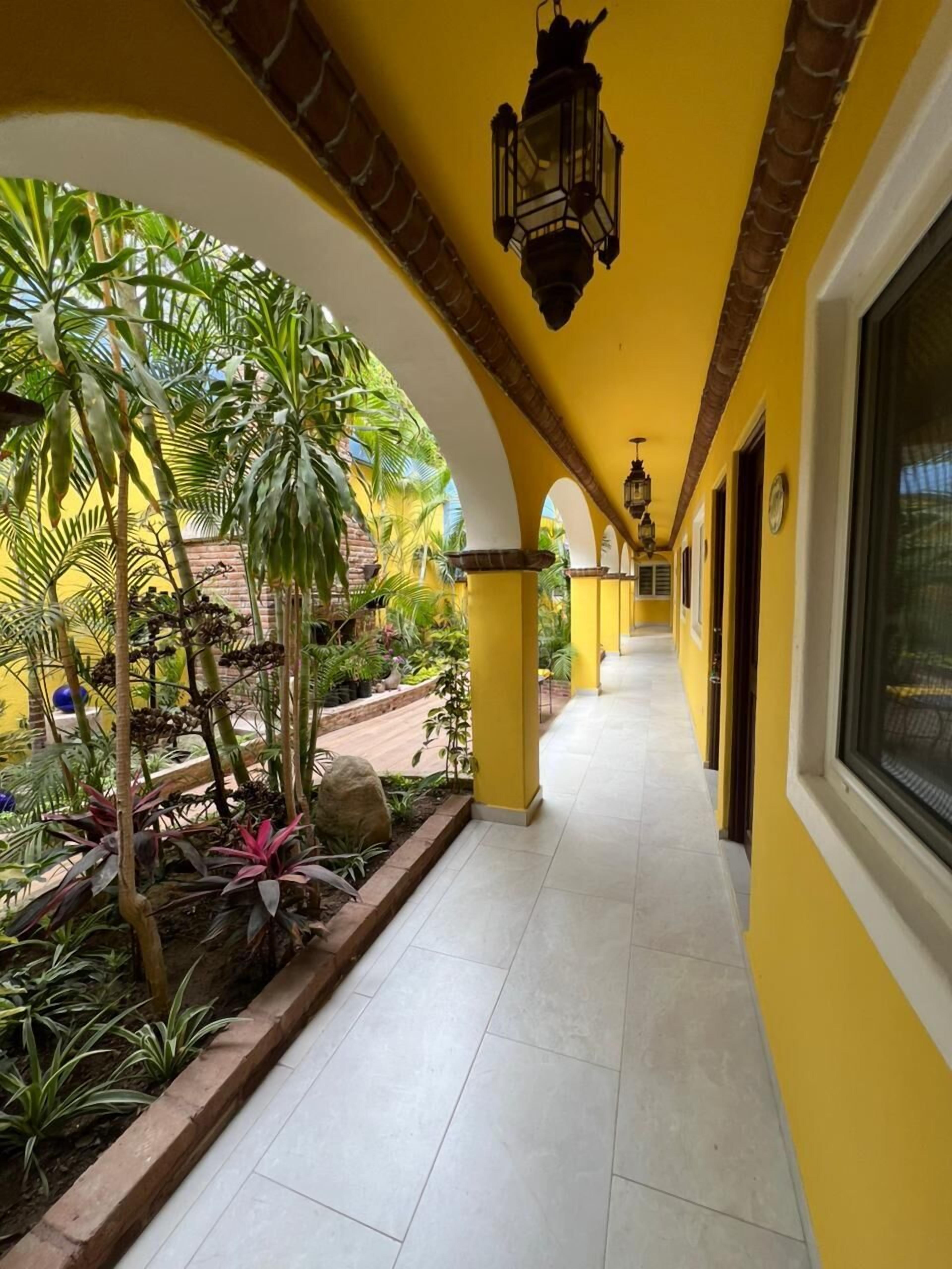 บริเวณภายนอก