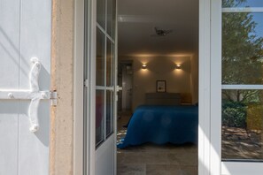 5 chambres, fer et planche à repasser, Wi-Fi gratuit, draps fournis