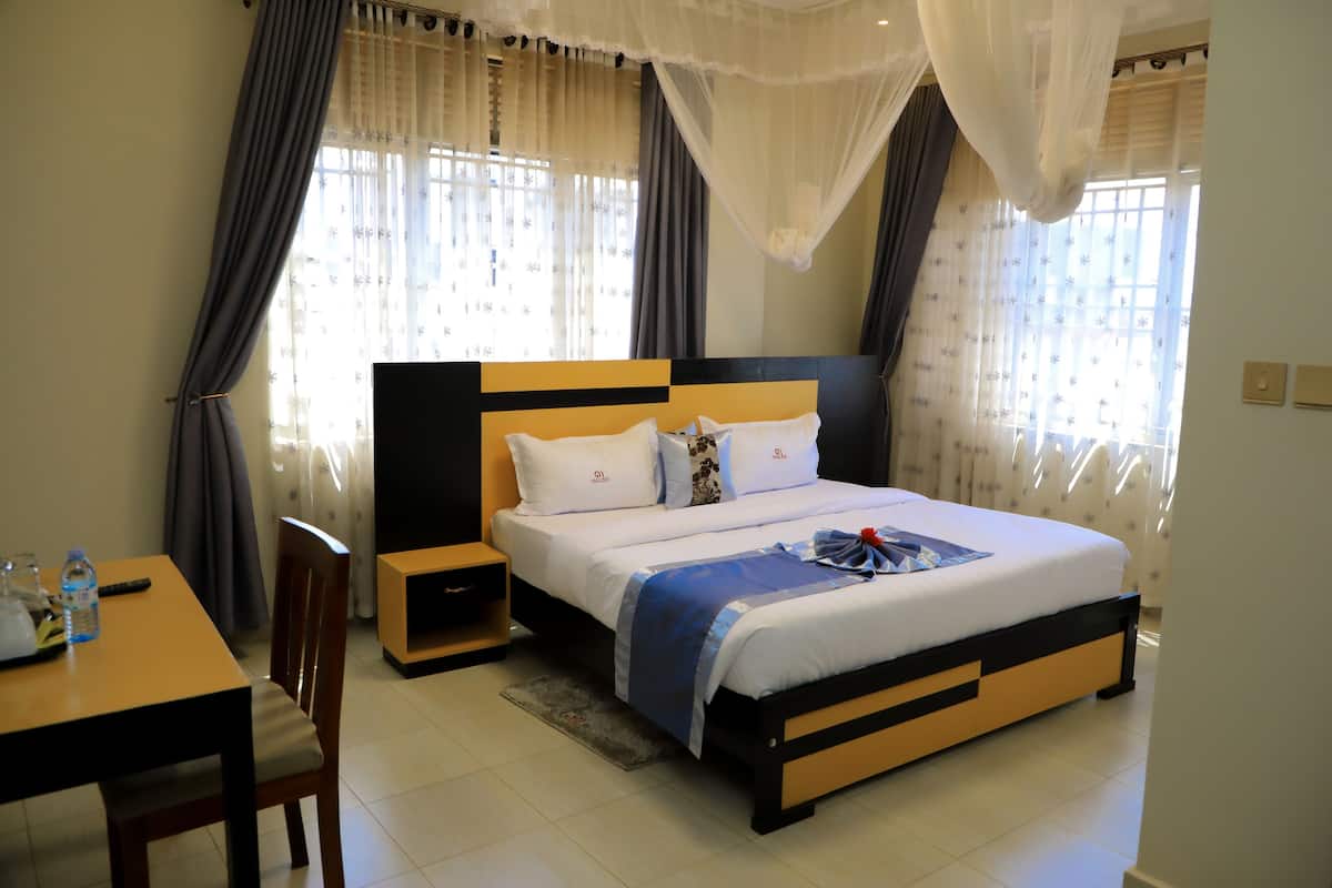 Decoración personalizada, muebles diferentes y escritorio