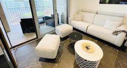 Luxury Flat with Parking & Large Terrace