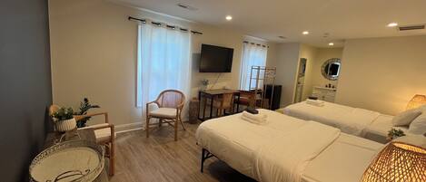 19 chambres, bureau, fer et planche à repasser, Wi-Fi gratuit