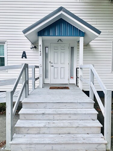 19 Bedroom 26 Beds 13 Bath - Sleeps 50 - 5 min fr Coliseum - 10 min fr Airport