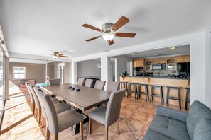Dining - Beach Retreat with Pool (Seminole)
