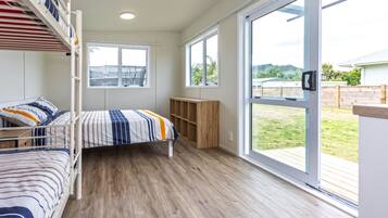 3 多间卧室、熨斗/熨衣板、WiFi、床单