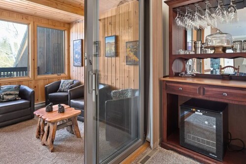 Peaceful townhome in sought-after Stowe location