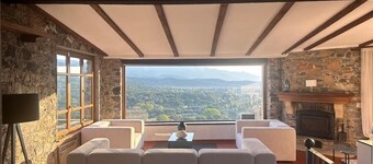 Villa de campagne idyllique avec piscine de 10m et vues impressionnantes 