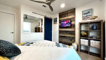 1 bedroom, free WiFi, bed sheets