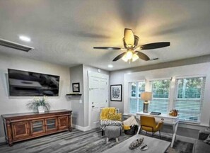Living area - River Tiki House (Homosassa)