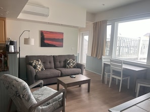 Premium Suite, 1 Bedroom, Kitchen | Living area - Trade Winds on the Bay (Rockland)