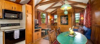 #411 ⛵️Lakefront Cabin 10min toBEACH Dogs OK Kayak ⛵️